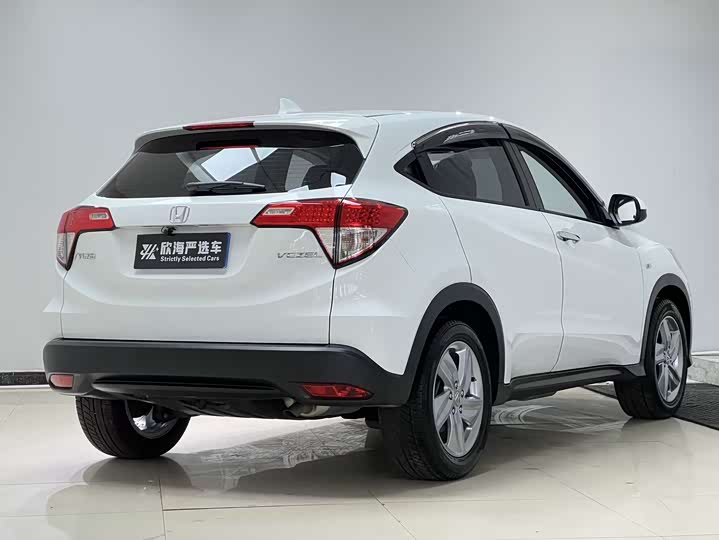 Фото 4 - Honda Vezel