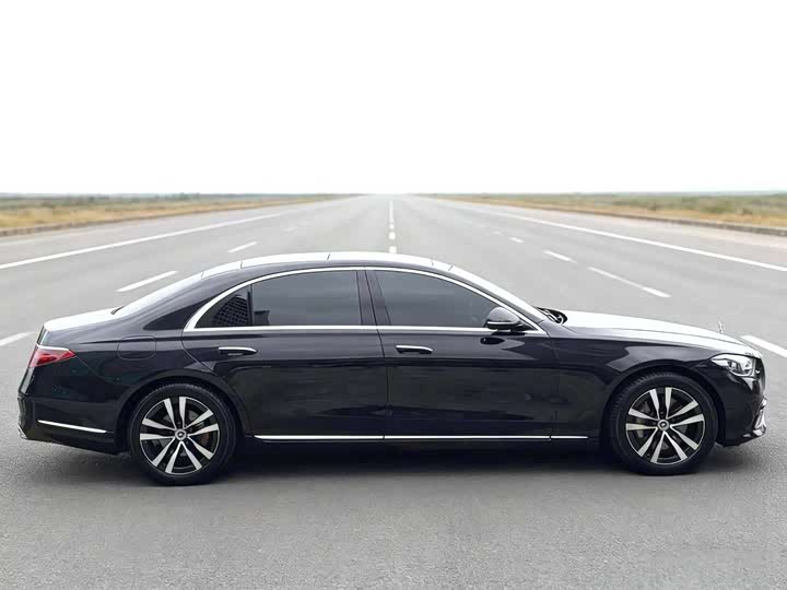 Фото 6 - Mercedes-Benz S-Class