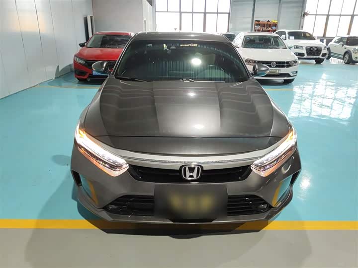 Фото 3 - Honda Inspire