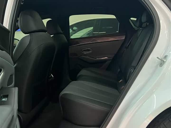 Фото 9 - BYD Qin L