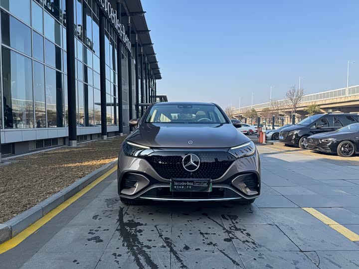 Фото 3 - Mercedes-Benz EQE SUV