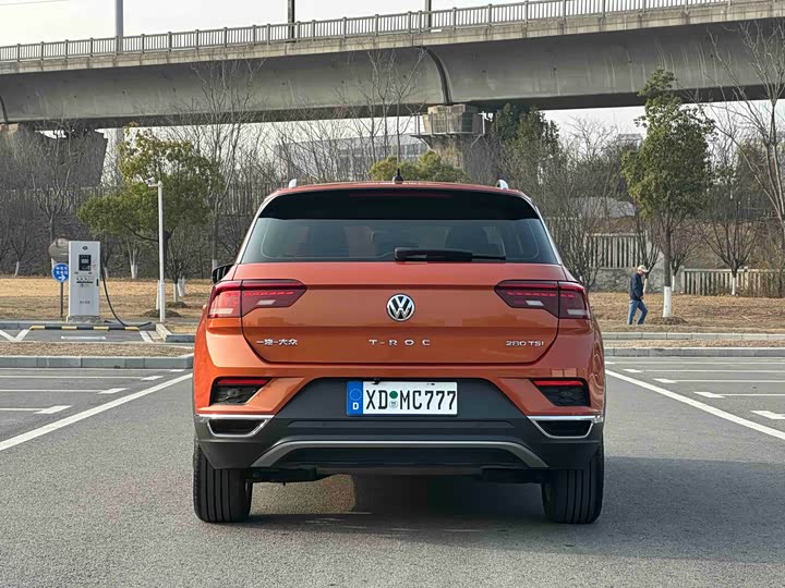 Фото 9 - Volkswagen T-Roc