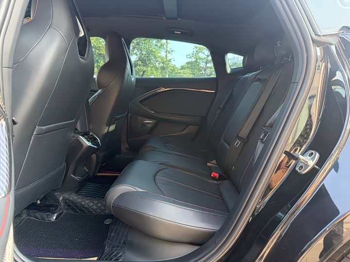 Фото 3 - MG Motor 7