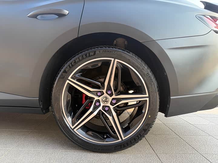 Фото 9 - MG Motor 7