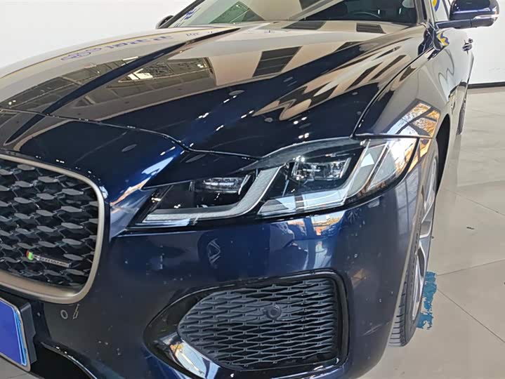 Фото 5 - Jaguar XF L