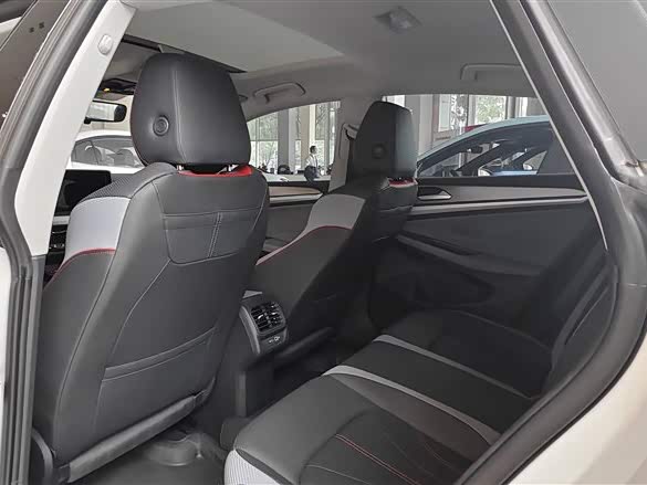 Фото 4 - Volkswagen Lamando L