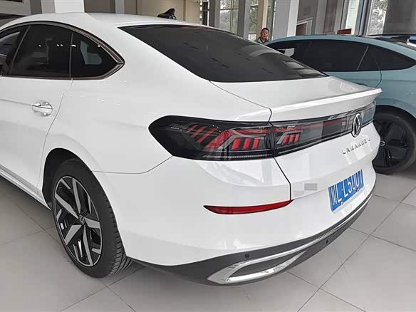 Фото 7 - Volkswagen Lamando L