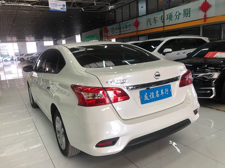 Фото 6 - Nissan Sylphy