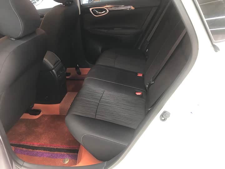 Фото 8 - Nissan Sylphy