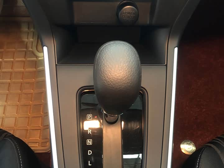 Фото 9 - Nissan Sylphy