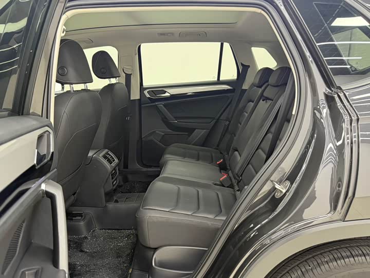 Фото 8 - Volkswagen Tayron