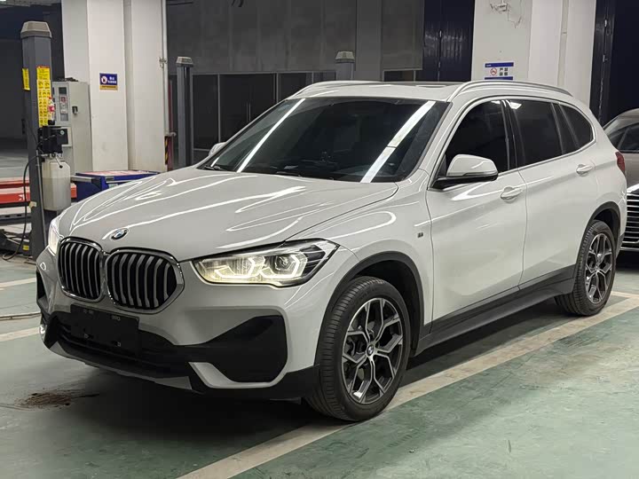 Фото 1 - BMW X1