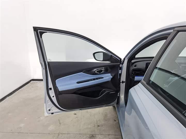 Фото 8 - GAC Trumpchi Empow R