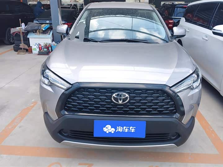 Фото 2 - Toyota Corolla Cross