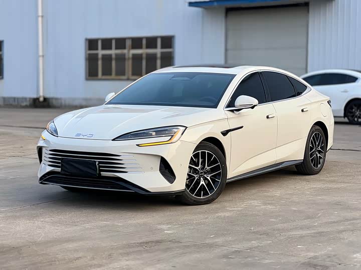 Фото 1 - BYD Seal 07 DM-i Hybrid