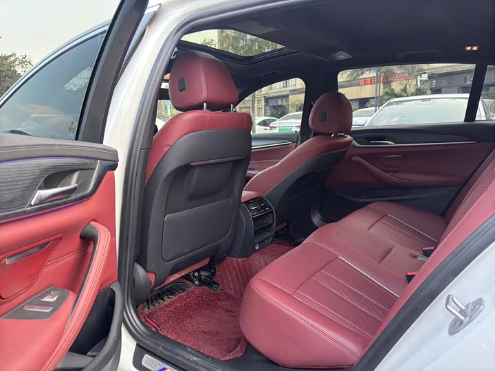 Фото 5 - BMW 5 Series