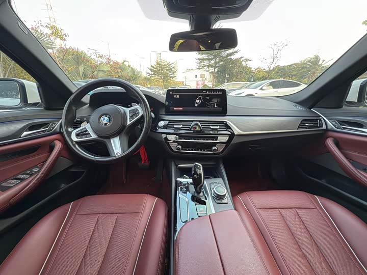 Фото 6 - BMW 5 Series