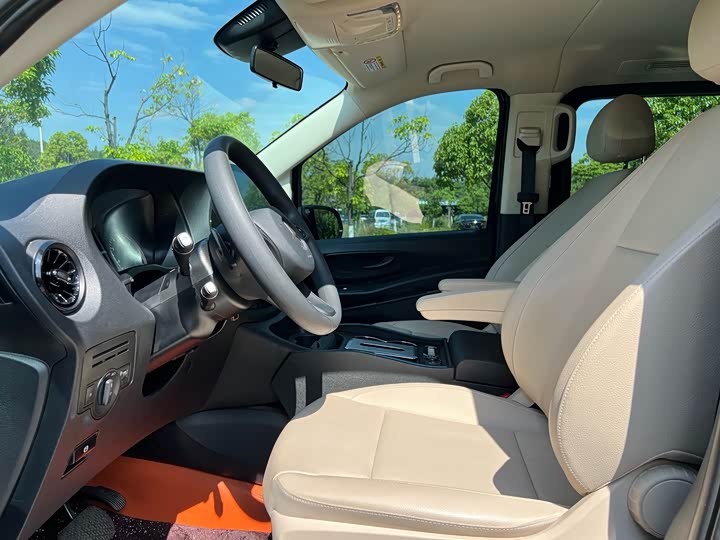 Фото 4 - Mercedes-Benz Vito