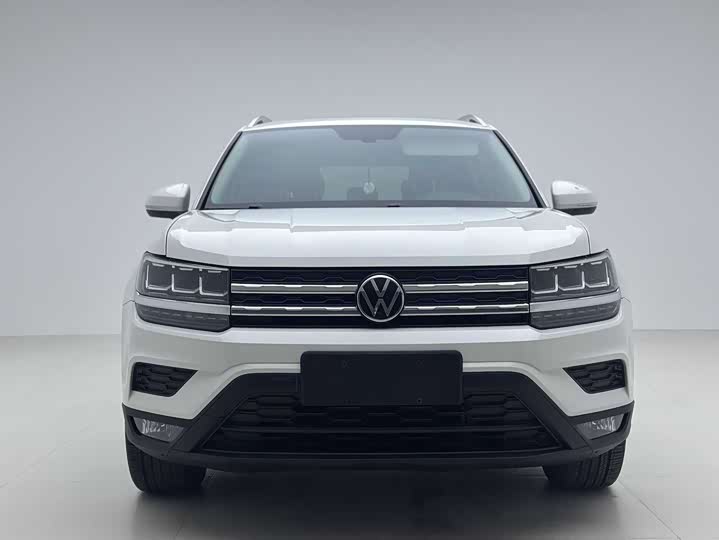 Фото 3 - Volkswagen Tharu