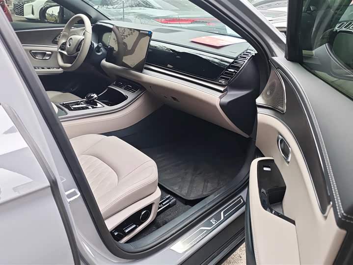 Фото 8 - BYD Han