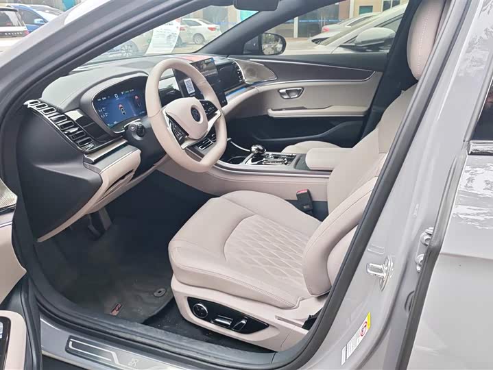 Фото 9 - BYD Han