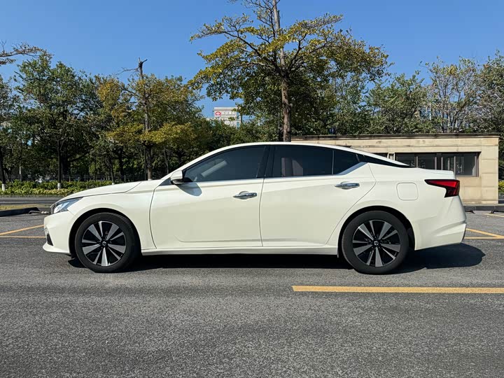 Фото 8 - Nissan Teana