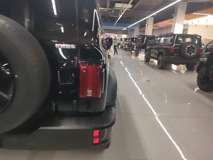 Фото 8 - Tank 300