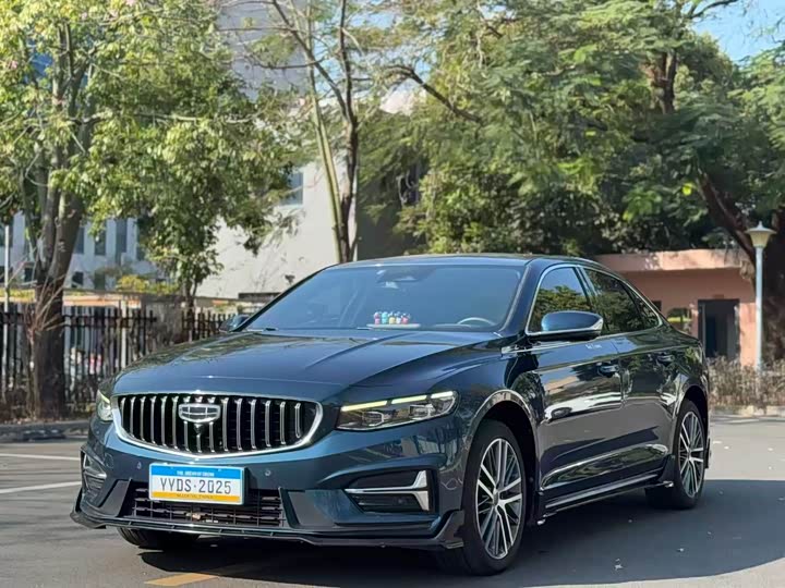 Фото 1 - Geely Preface