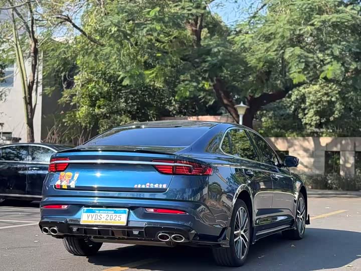 Фото 9 - Geely Preface