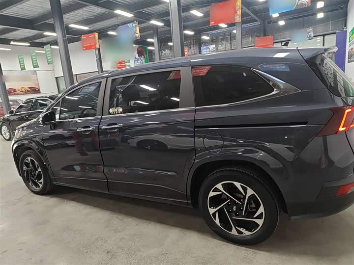 Фото 5 - Hyundai Custo