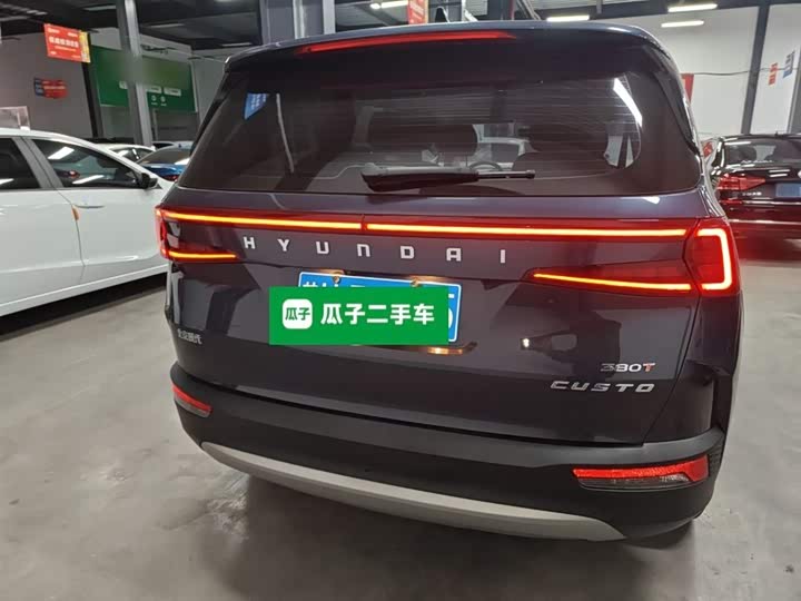 Фото 6 - Hyundai Custo