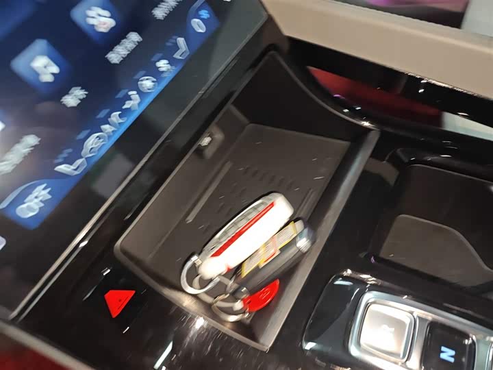 Фото 9 - Hyundai Custo