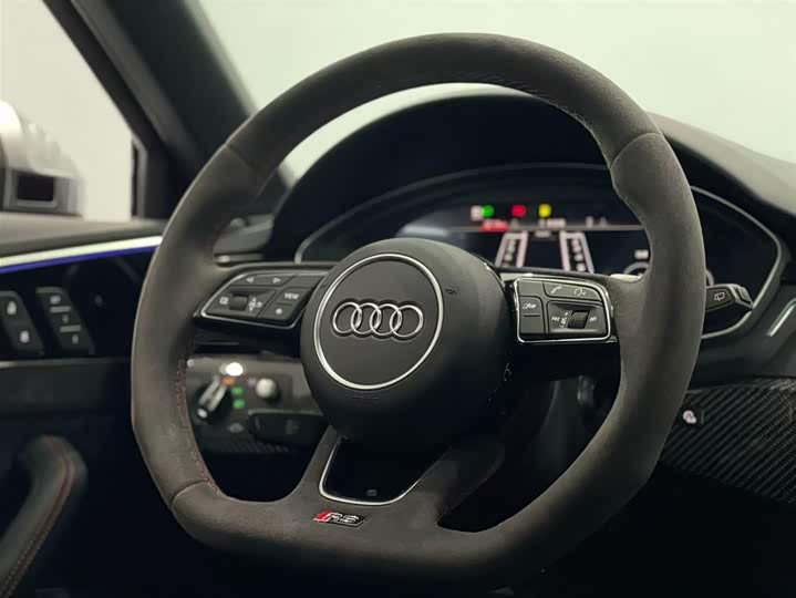 Фото 7 - Audi RS 4