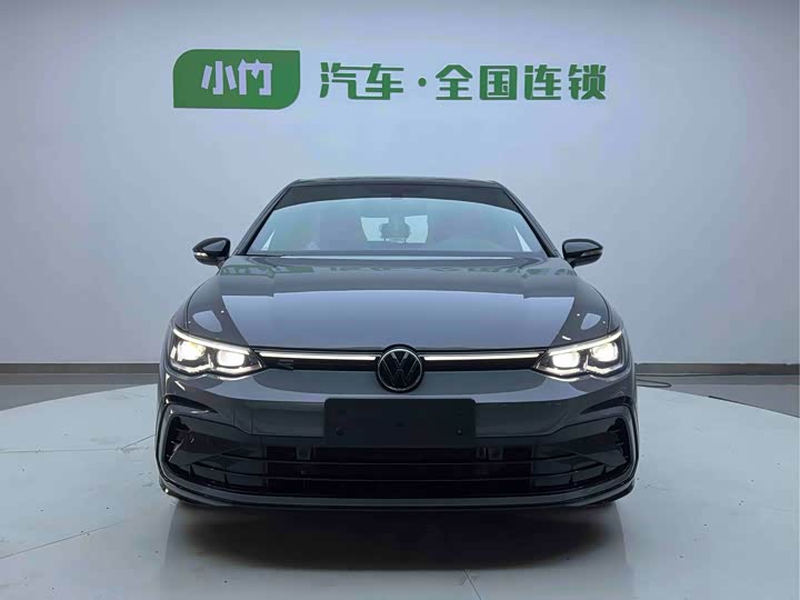 Фото 2 - Volkswagen Golf