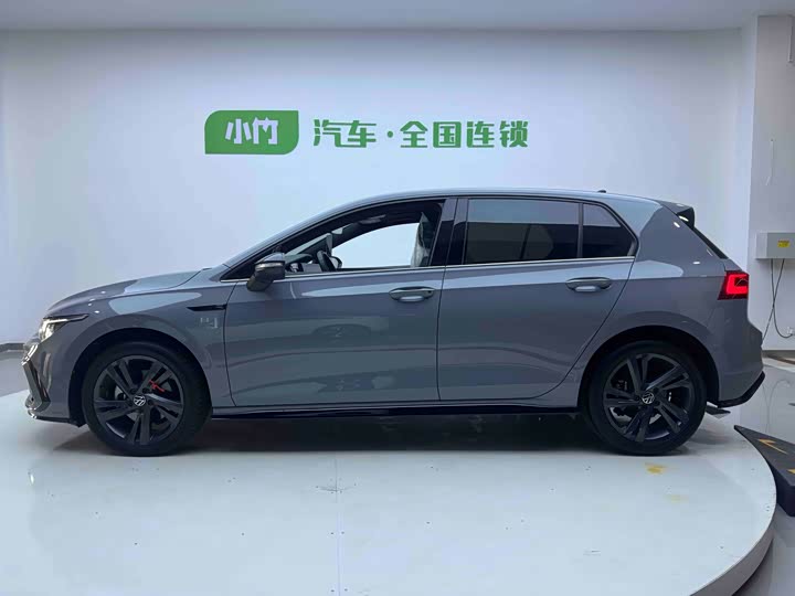 Фото 7 - Volkswagen Golf