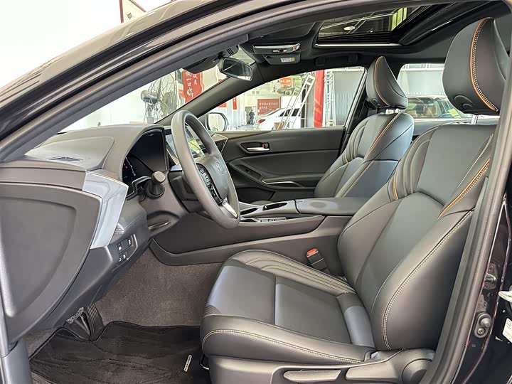 Фото 4 - Toyota Avalon