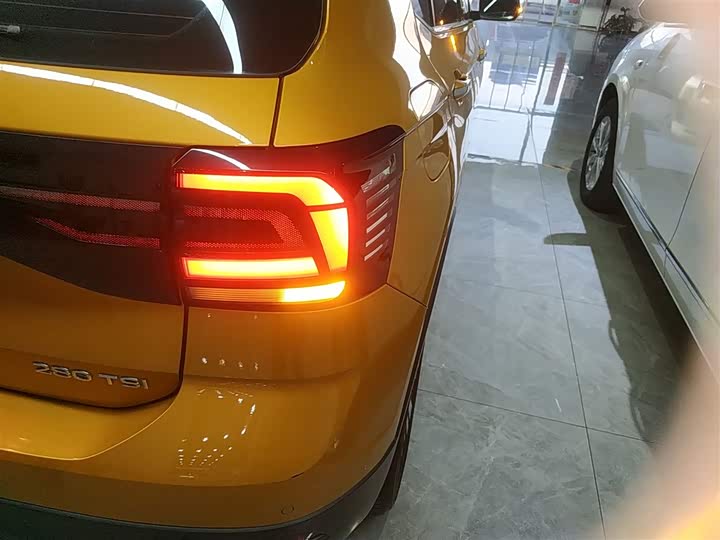 Фото 8 - Volkswagen T-Cross