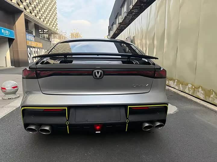 Фото 3 - Changan UNI-V