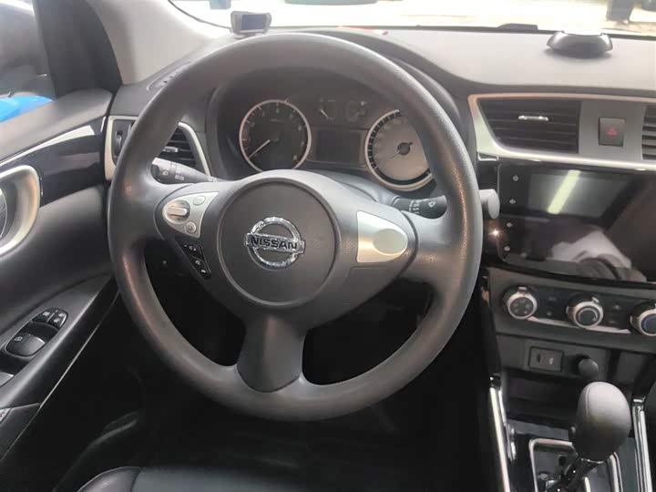 Фото 3 - Nissan Sylphy