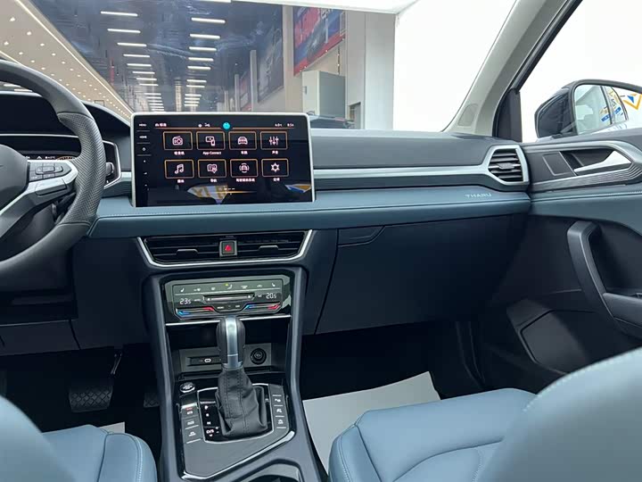 Фото 9 - Volkswagen Tharu