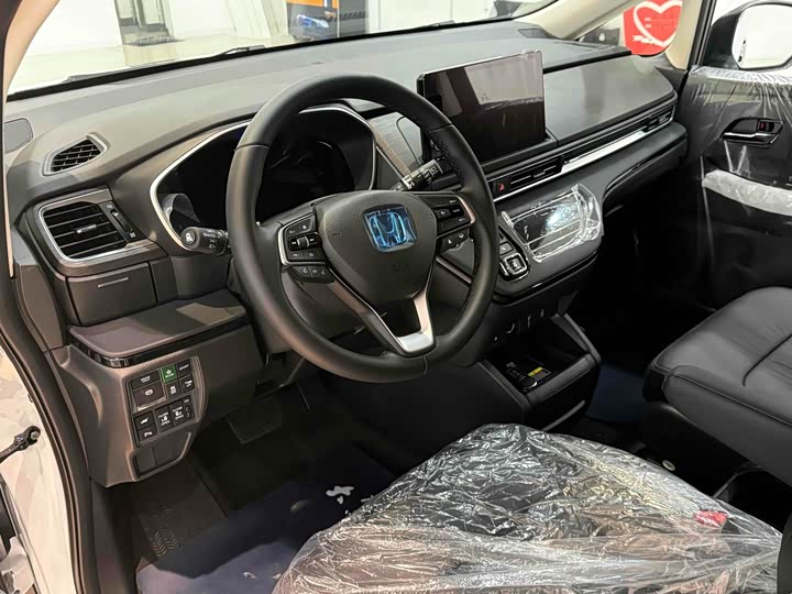 Фото 10 - Honda Elysion