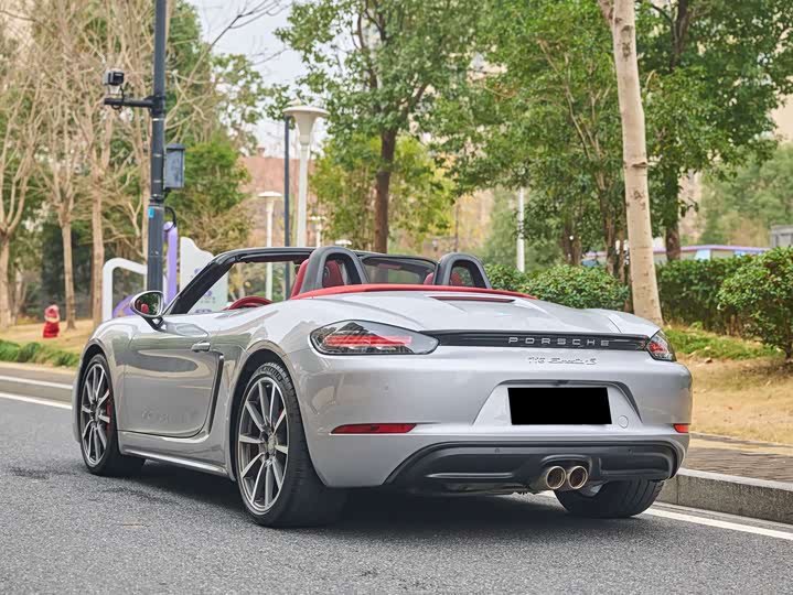 Фото 7 - Porsche 718