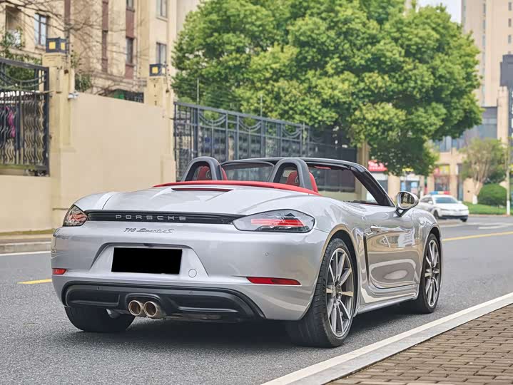 Фото 9 - Porsche 718