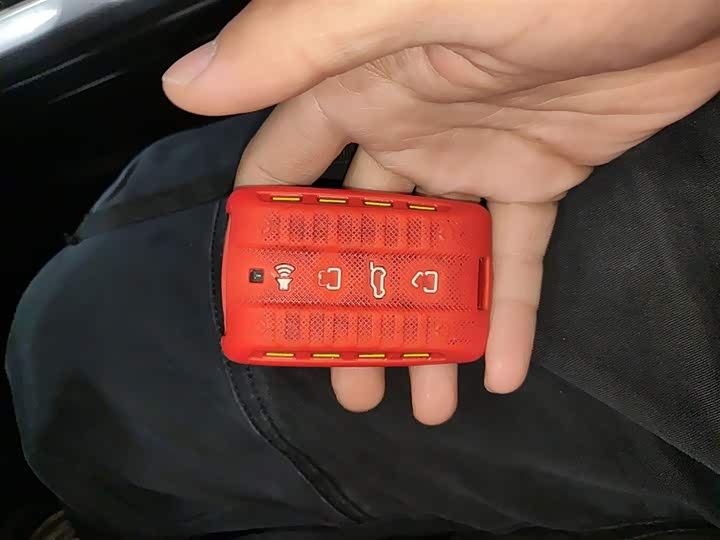 Фото 9 - Tank 300