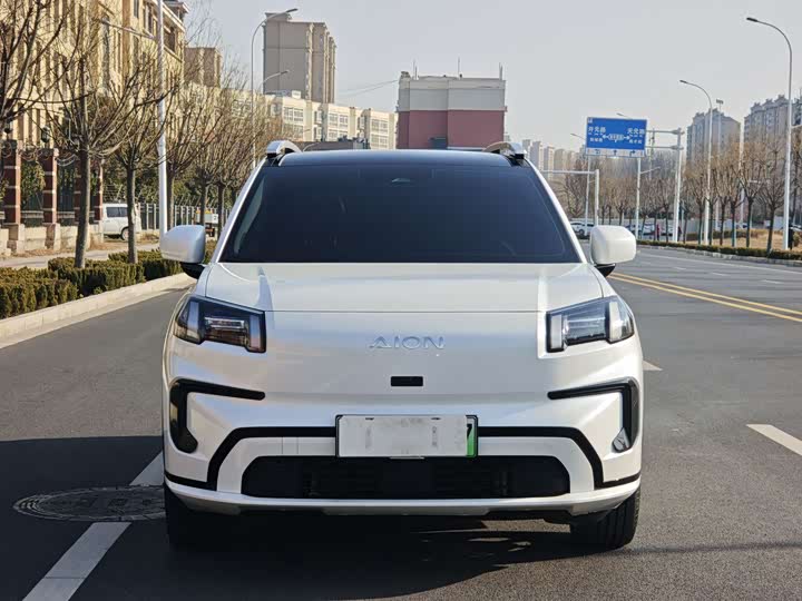 Фото 2 - GAC Aion V