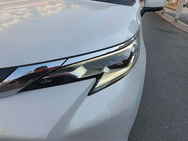 Фото 5 - Toyota Sienna