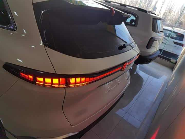 Фото 6 - Changan CS75 Plus