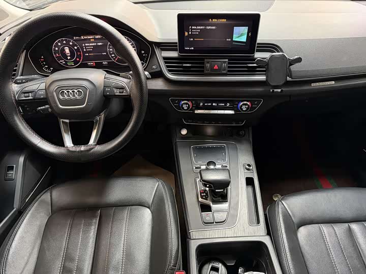 Фото 4 - Audi Q5L