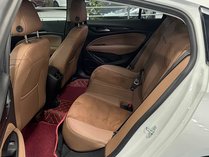 Фото 6 - Buick Regal