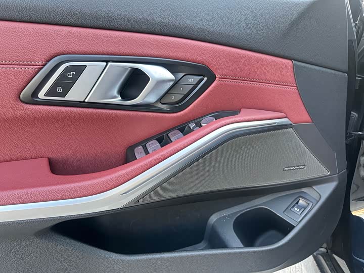 Фото 8 - BMW 3 Series